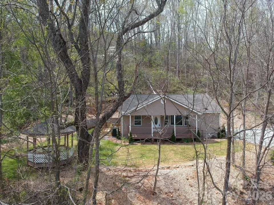 841 B CHARLOTTE Highway Fairview, NC 28730