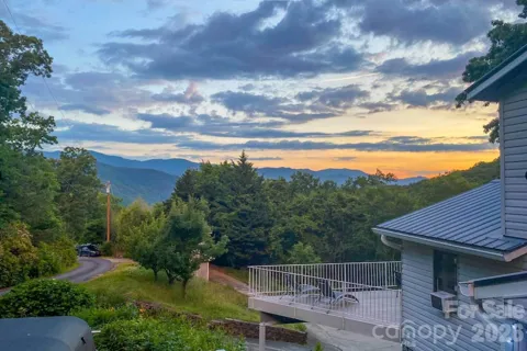 553 Deep Gap Road