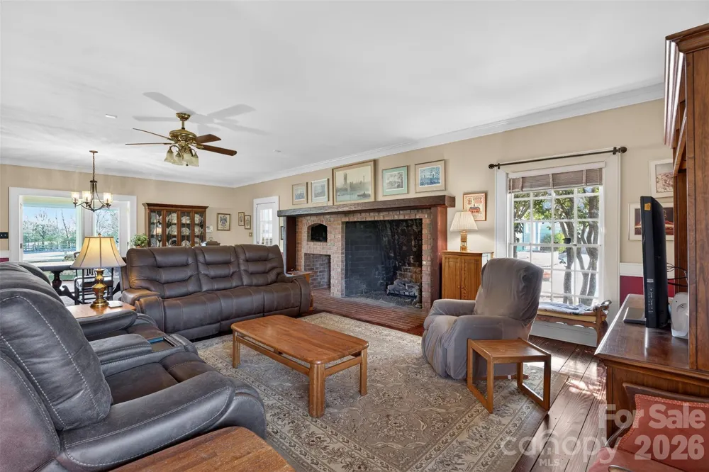 341 Ridings Road Chesnee, SC 29323