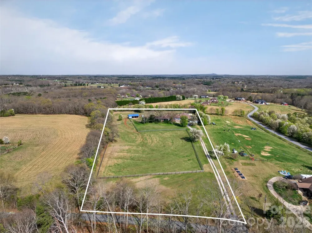 341 Ridings Road Chesnee, SC 29323