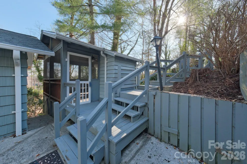 71 Norfolk Lane Laurel Park, NC 28739