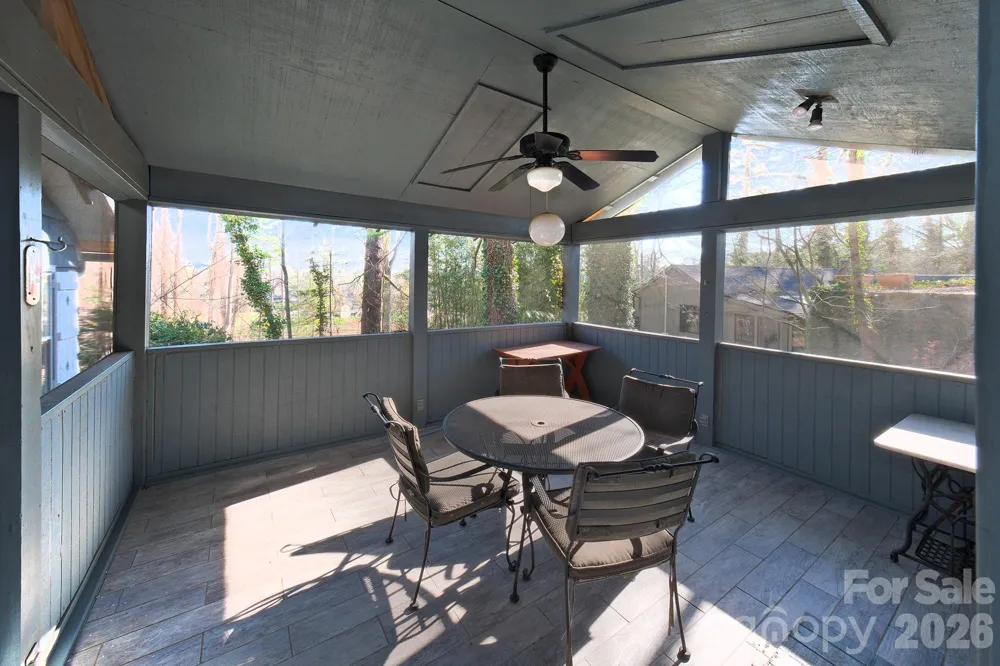 71 Norfolk Lane Laurel Park, NC 28739