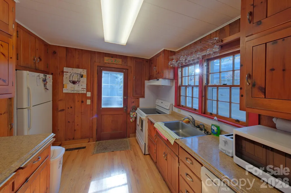 71 Norfolk Lane Laurel Park, NC 28739