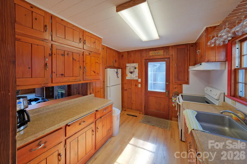 71 Norfolk Lane Laurel Park, NC 28739