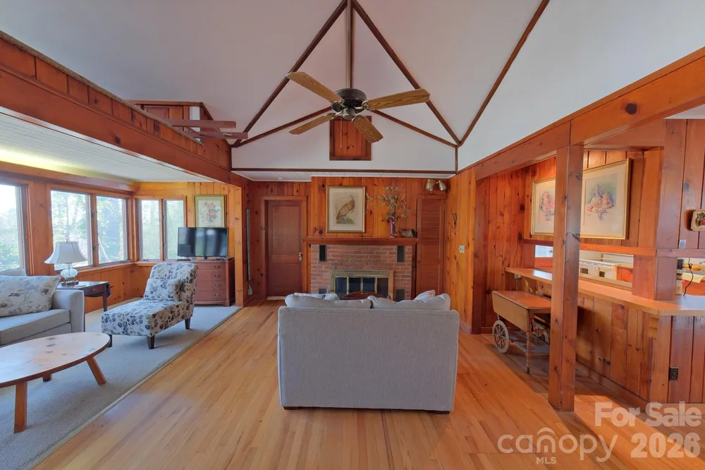 71 Norfolk Lane Laurel Park, NC 28739