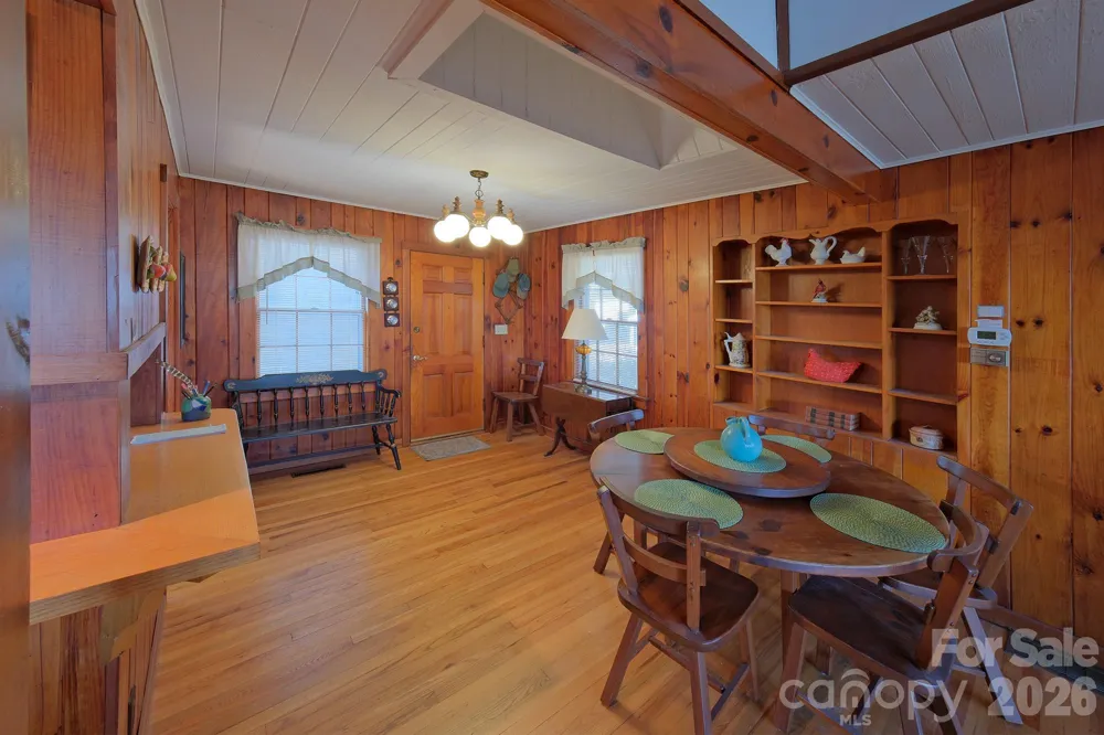71 Norfolk Lane Laurel Park, NC 28739