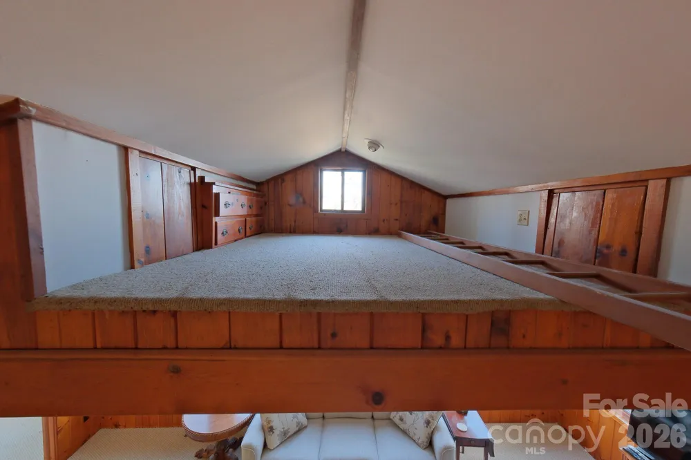 71 Norfolk Lane Laurel Park, NC 28739