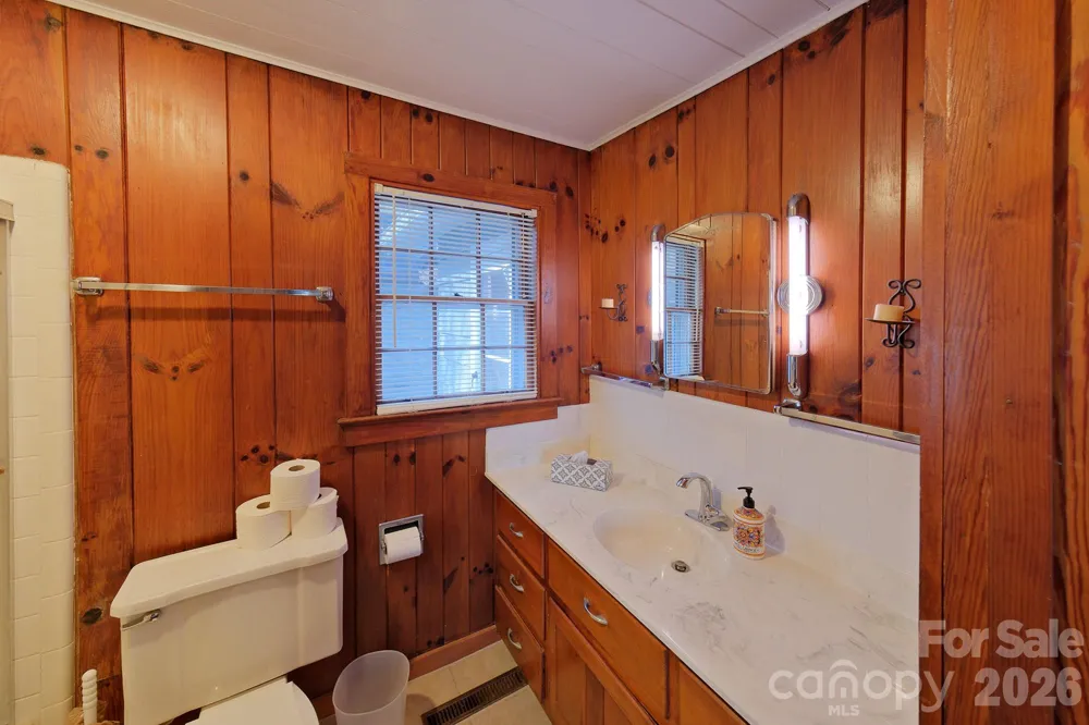 71 Norfolk Lane Laurel Park, NC 28739