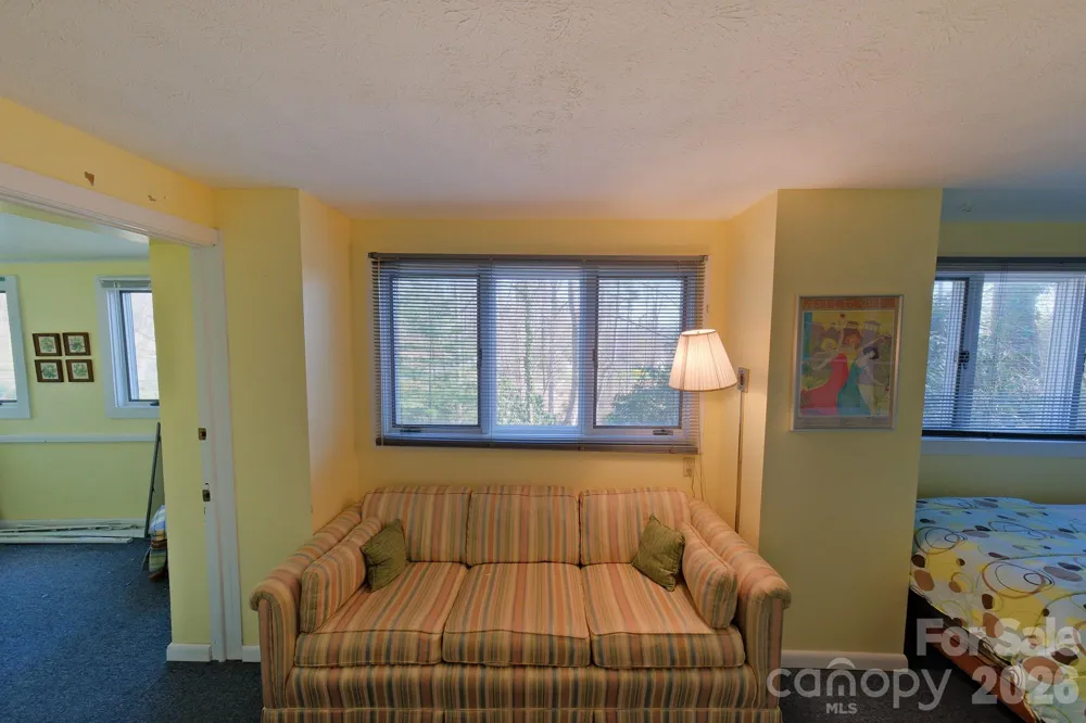 71 Norfolk Lane Laurel Park, NC 28739