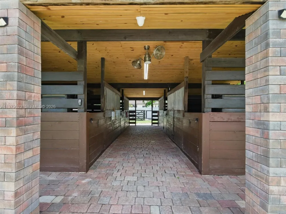 17220 SW 46th St Southwest Ranches, FL 33331