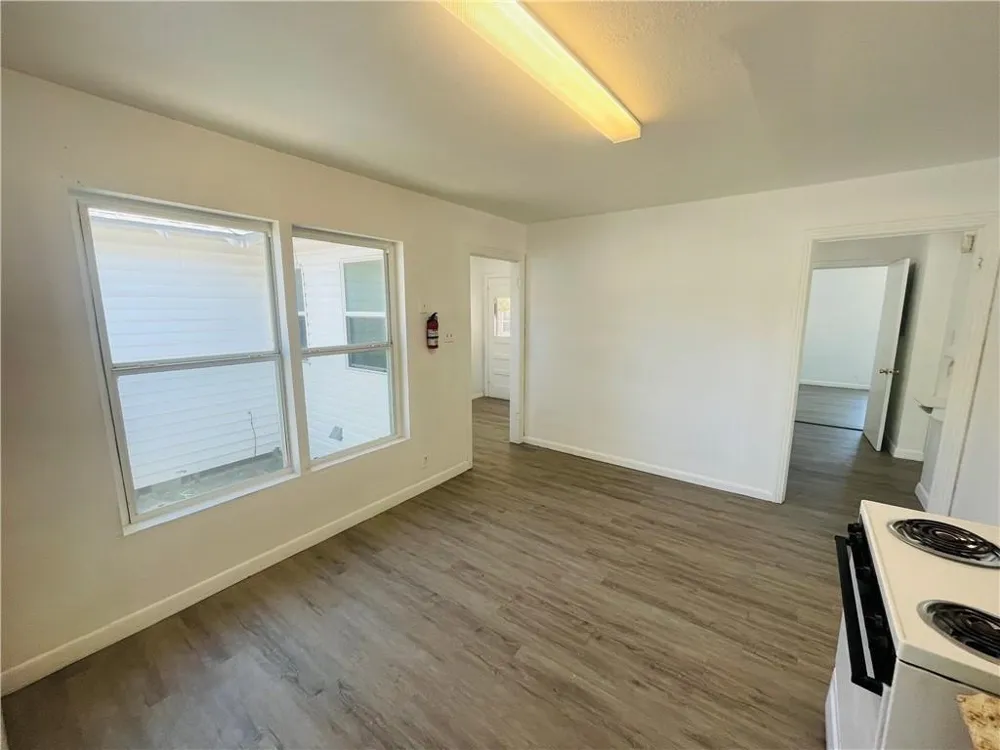 319 S Nueces Street Mathis, TX 78368