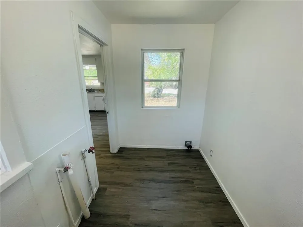 319 S Nueces Street Mathis, TX 78368
