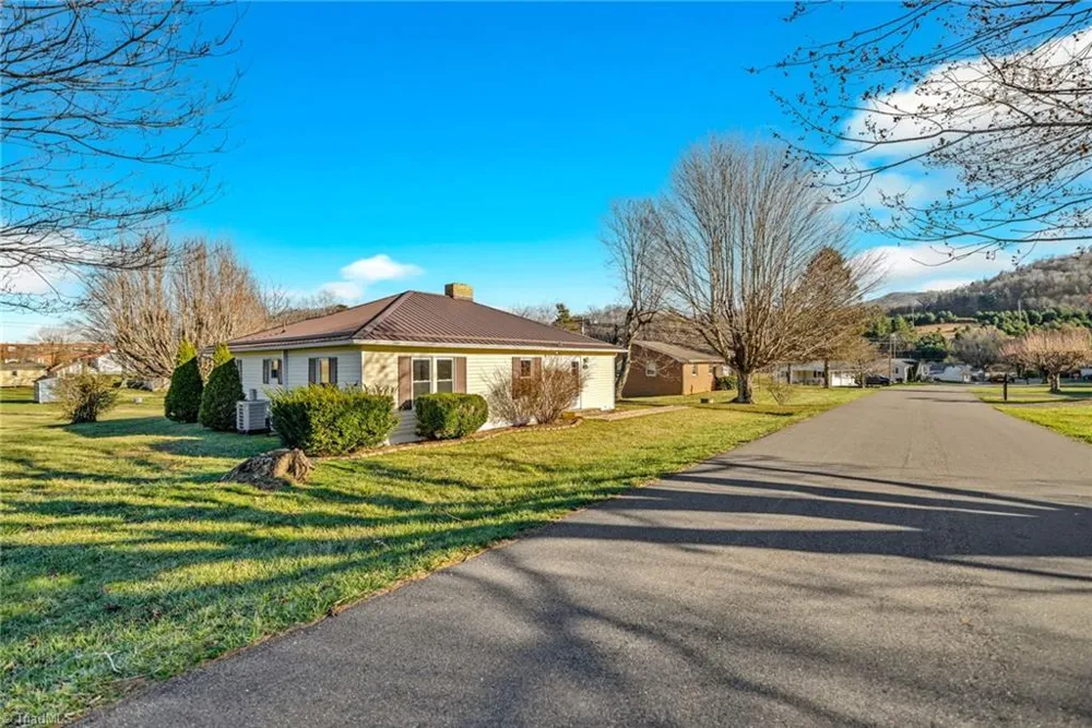 186 King Street West Jefferson, NC 28694