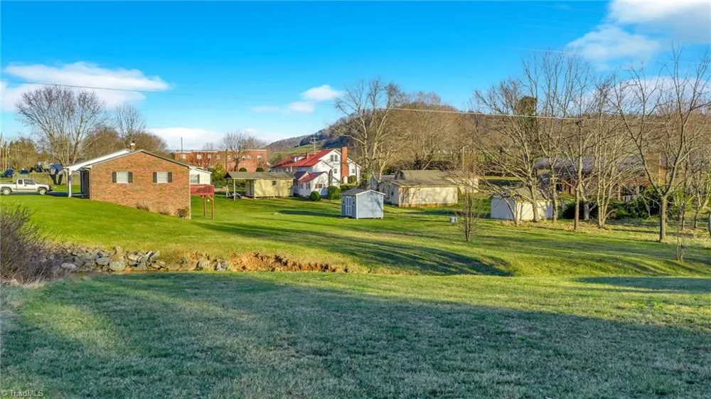 186 King Street West Jefferson, NC 28694