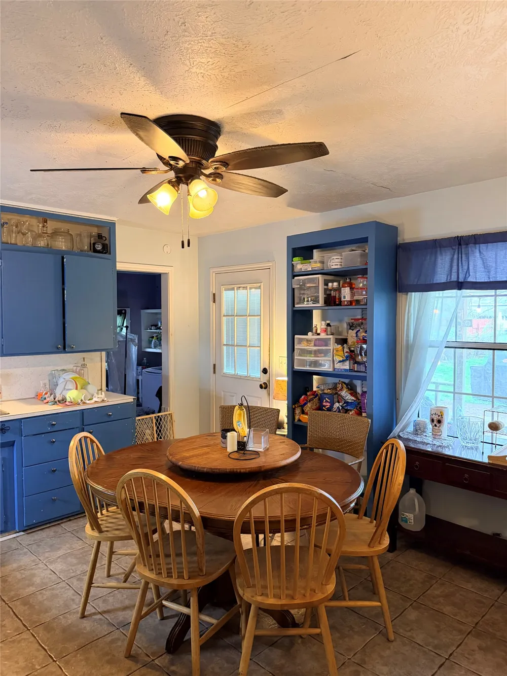 531 E Houston Street Giddings, TX 78942