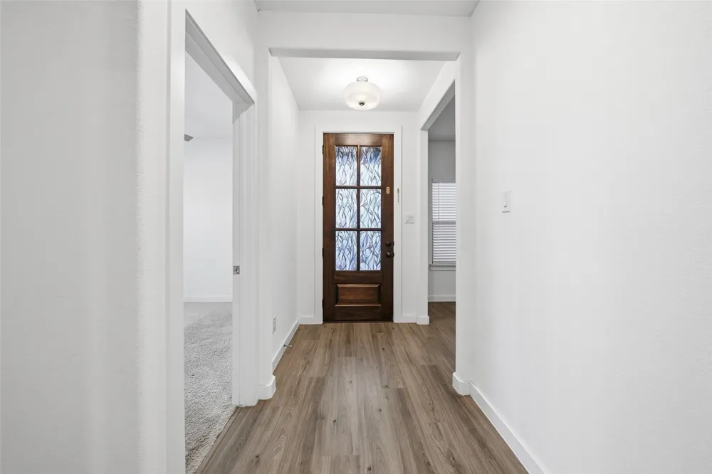 4705 Sunny Pathway Haltom City, TX 76117