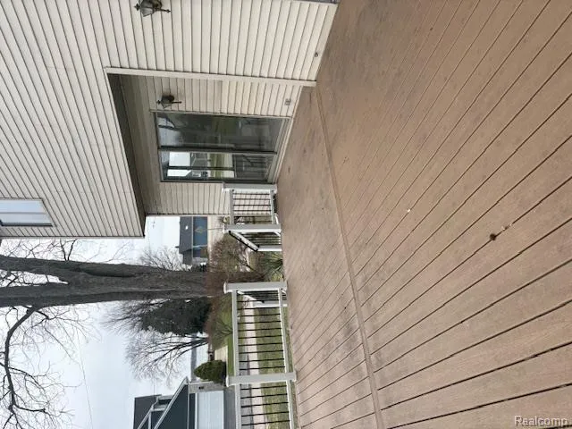 210 Rosebud Street Walled Lake City, MI 48390