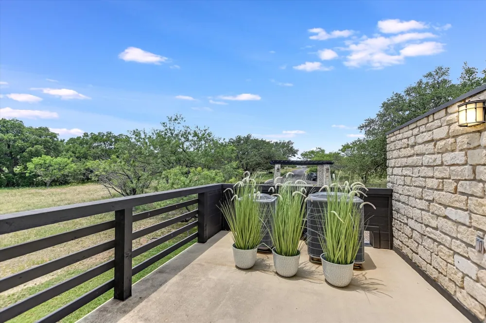402 Lost Echo #8 Horseshoe Bay, TX 78657