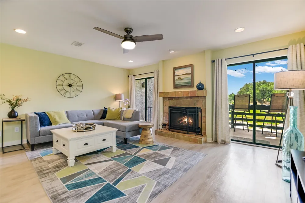 402 Lost Echo #8 Horseshoe Bay, TX 78657