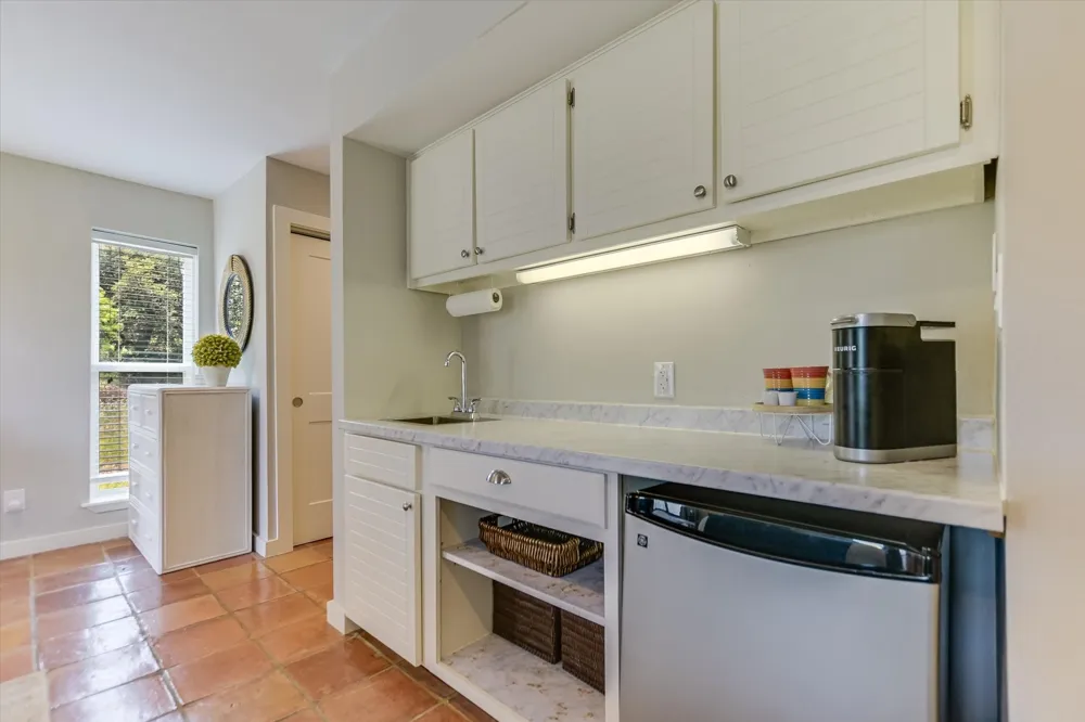 402 Lost Echo #8 Horseshoe Bay, TX 78657