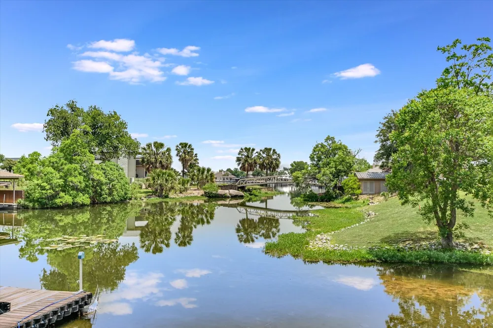 402 Lost Echo #8 Horseshoe Bay, TX 78657
