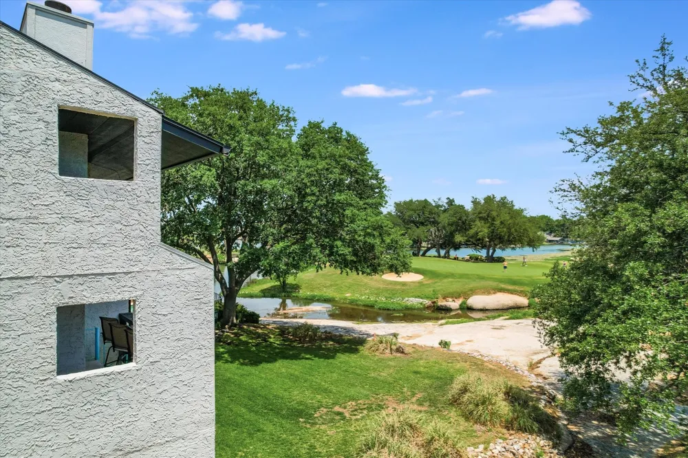 402 Lost Echo #8 Horseshoe Bay, TX 78657