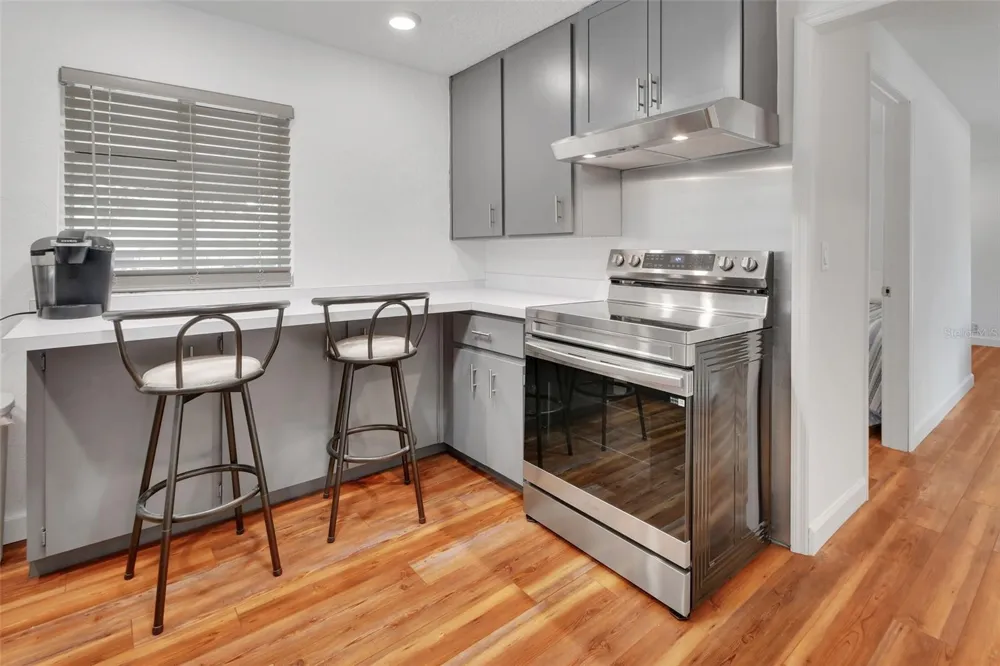 4611 GRAND AVENUE De Leon Springs, FL 32130
