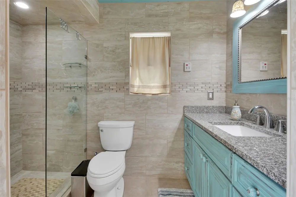 4611 GRAND AVENUE De Leon Springs, FL 32130