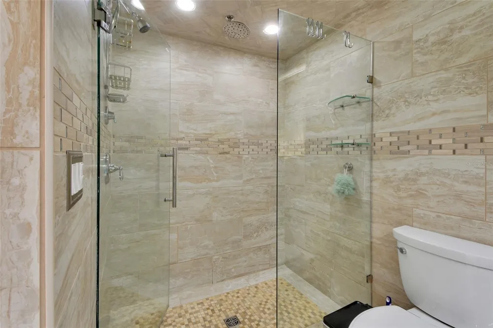 4611 GRAND AVENUE De Leon Springs, FL 32130