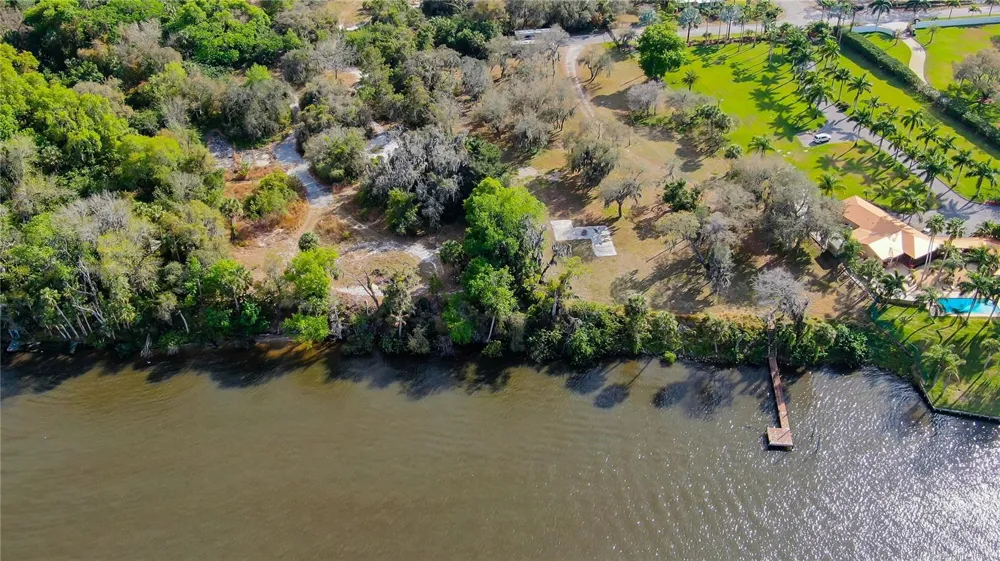 9236-9248,9234 OLD GIBSONTON DRIVE Gibsonton, FL 33534