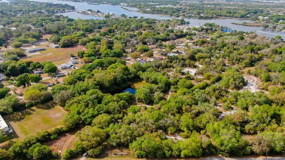 9236-9248,9234 OLD GIBSONTON DRIVE Gibsonton, FL 33534