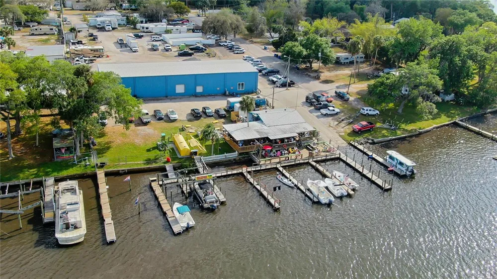 9236-9248,9234 OLD GIBSONTON DRIVE Gibsonton, FL 33534