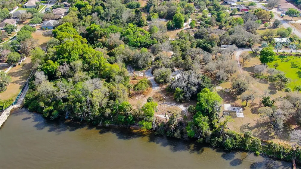 9236-9248,9234 OLD GIBSONTON DRIVE Gibsonton, FL 33534