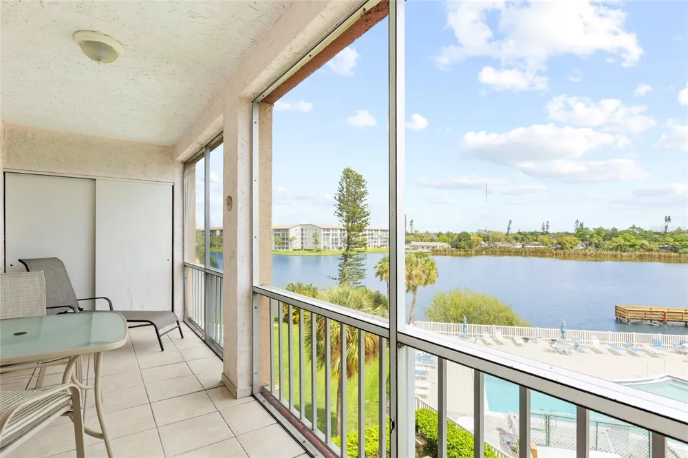 3959 LAKE BAYSHORE DRIVE #F 412 Bradenton, FL 34205