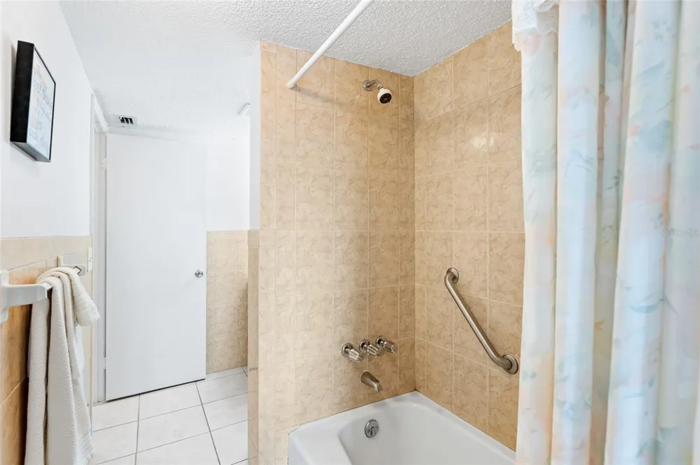 3959 LAKE BAYSHORE DRIVE #F 412 Bradenton, FL 34205