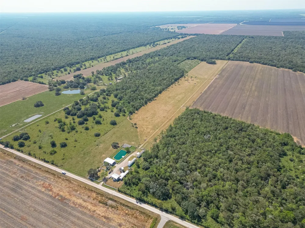 16631 Baker Cr 522 Road Guy, TX 77444