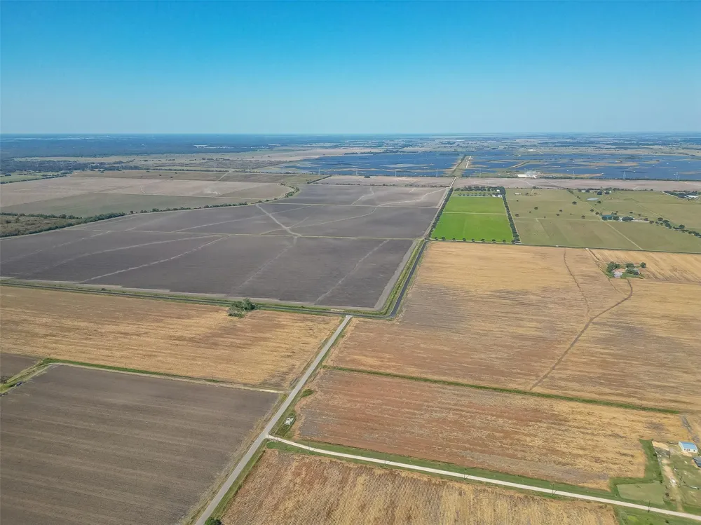 16631 Baker Cr 522 Road Guy, TX 77444