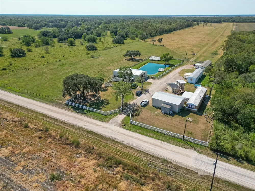 16631 Baker Cr 522 Road Guy, TX 77444