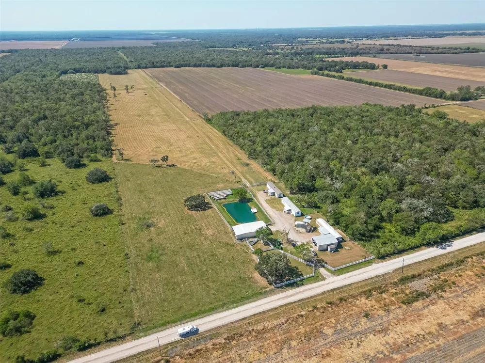 16631 Baker Cr 522 Road Guy, TX 77444
