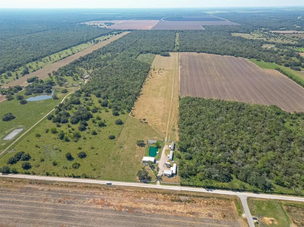 16631 Baker Cr 522 Road Guy, TX 77444
