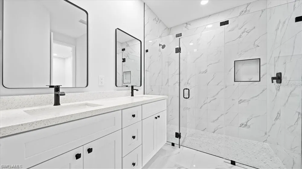 724 DRURY AVENUE Lehigh Acres, FL 33974