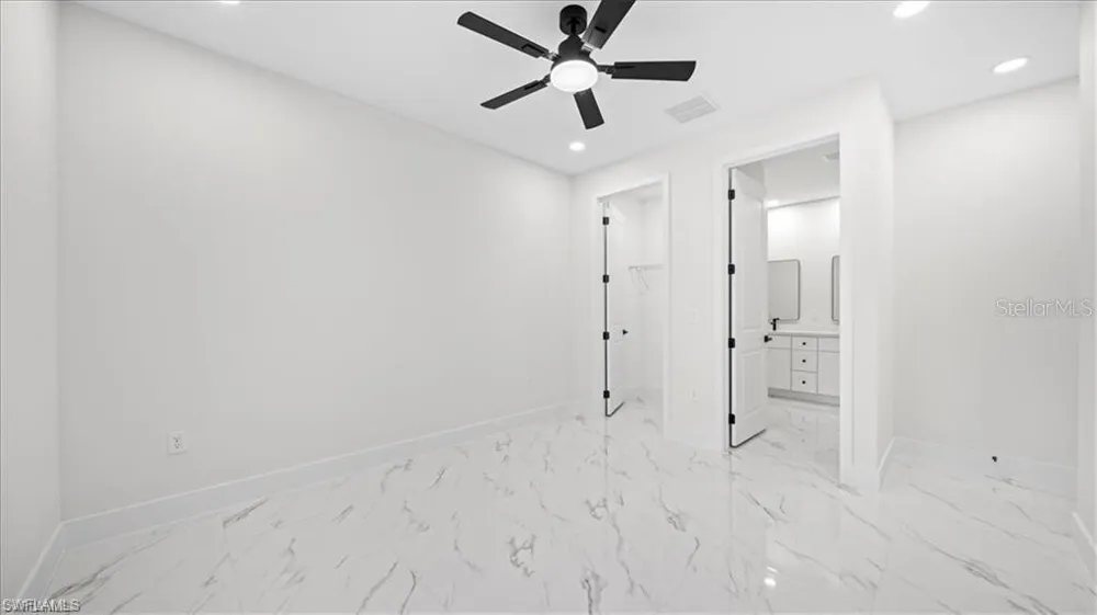724 DRURY AVENUE Lehigh Acres, FL 33974