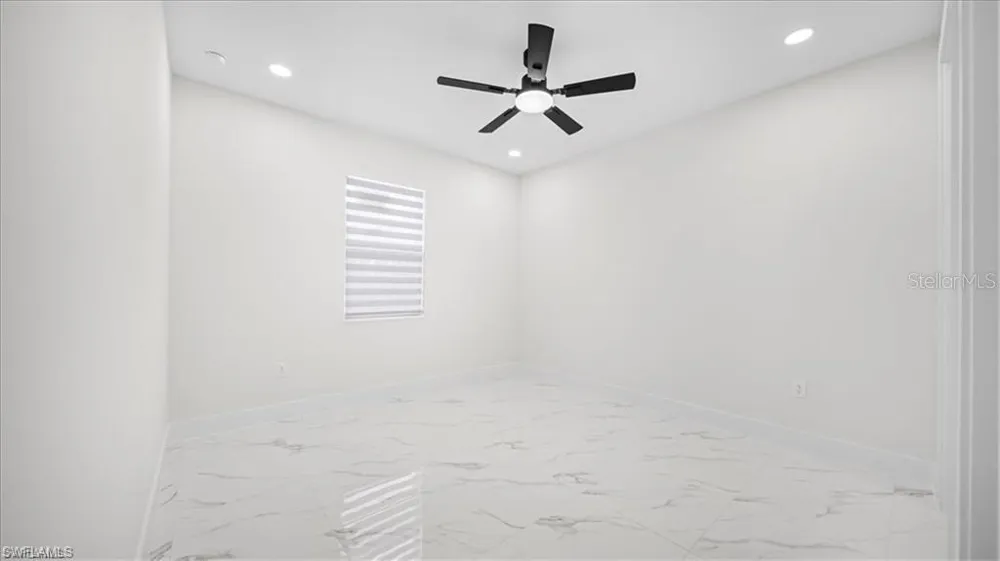 724 DRURY AVENUE Lehigh Acres, FL 33974