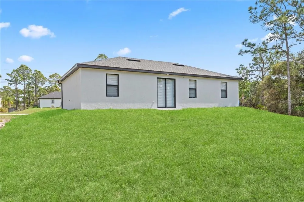 724 DRURY AVENUE Lehigh Acres, FL 33974