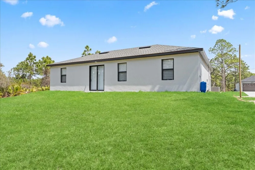 724 DRURY AVENUE Lehigh Acres, FL 33974
