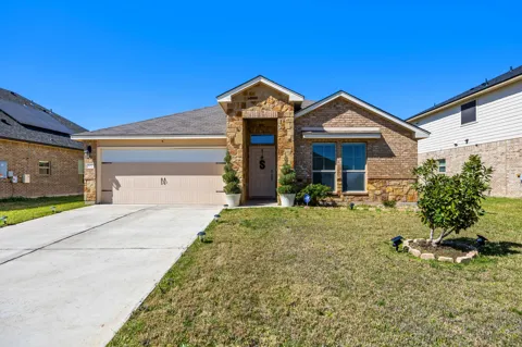 307 Paddock Lane