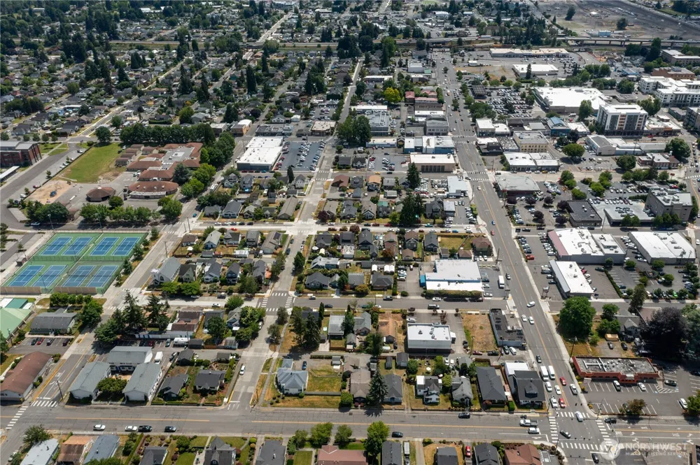 3073 3rd Street NE Auburn, WA 98002