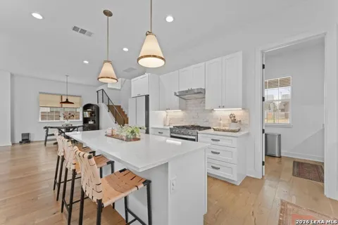 415 Alexander Ave
