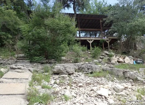 172 Private Road 2622