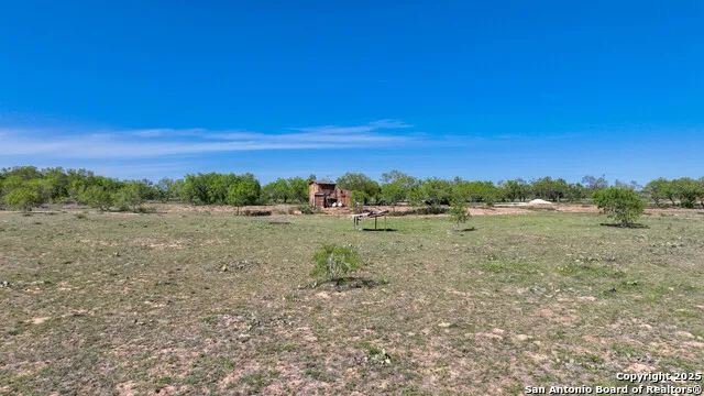 2004 CR 3000 Pearsall, TX 78061